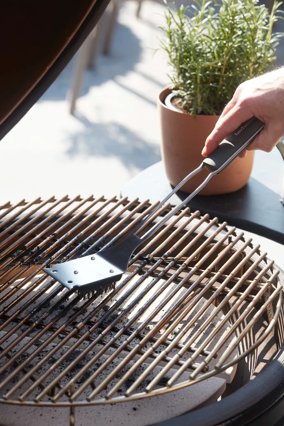 Barbecook Army Style grillbørste med dobbelfunksjon