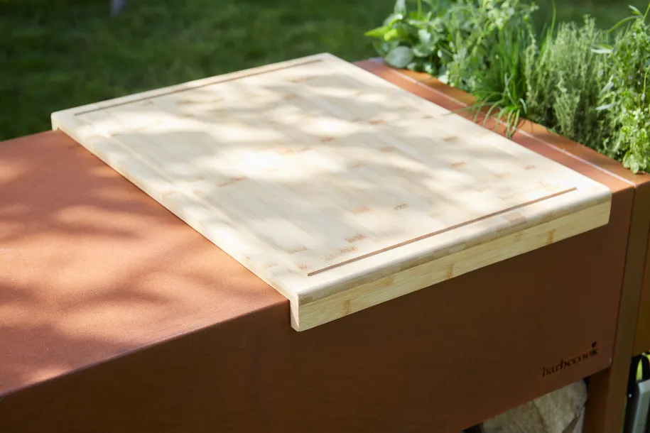 Barbecook Nestor World skjærefjøl med saftrenne 59,5 × 45 × 4,5 cm FSC