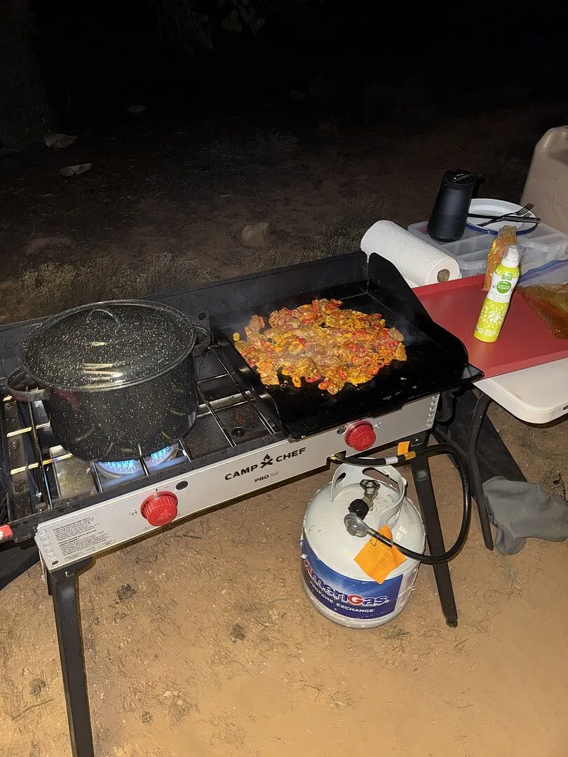 Camp Chef PRO 14 kokeapparat med to brennere