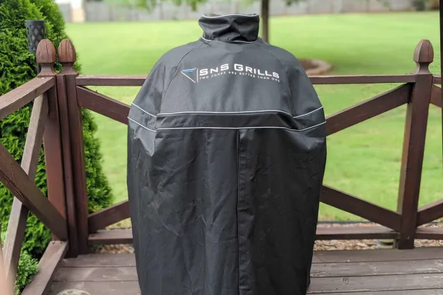 SnS Grills Slow 'N Sear® Kamado Grill Cover for Gen 2 grilltrekk