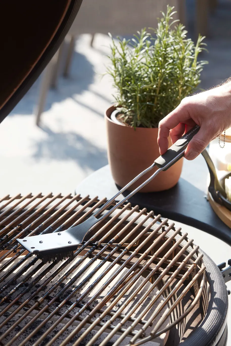 Barbecook Army Style grillbørste med dobbelfunksjon