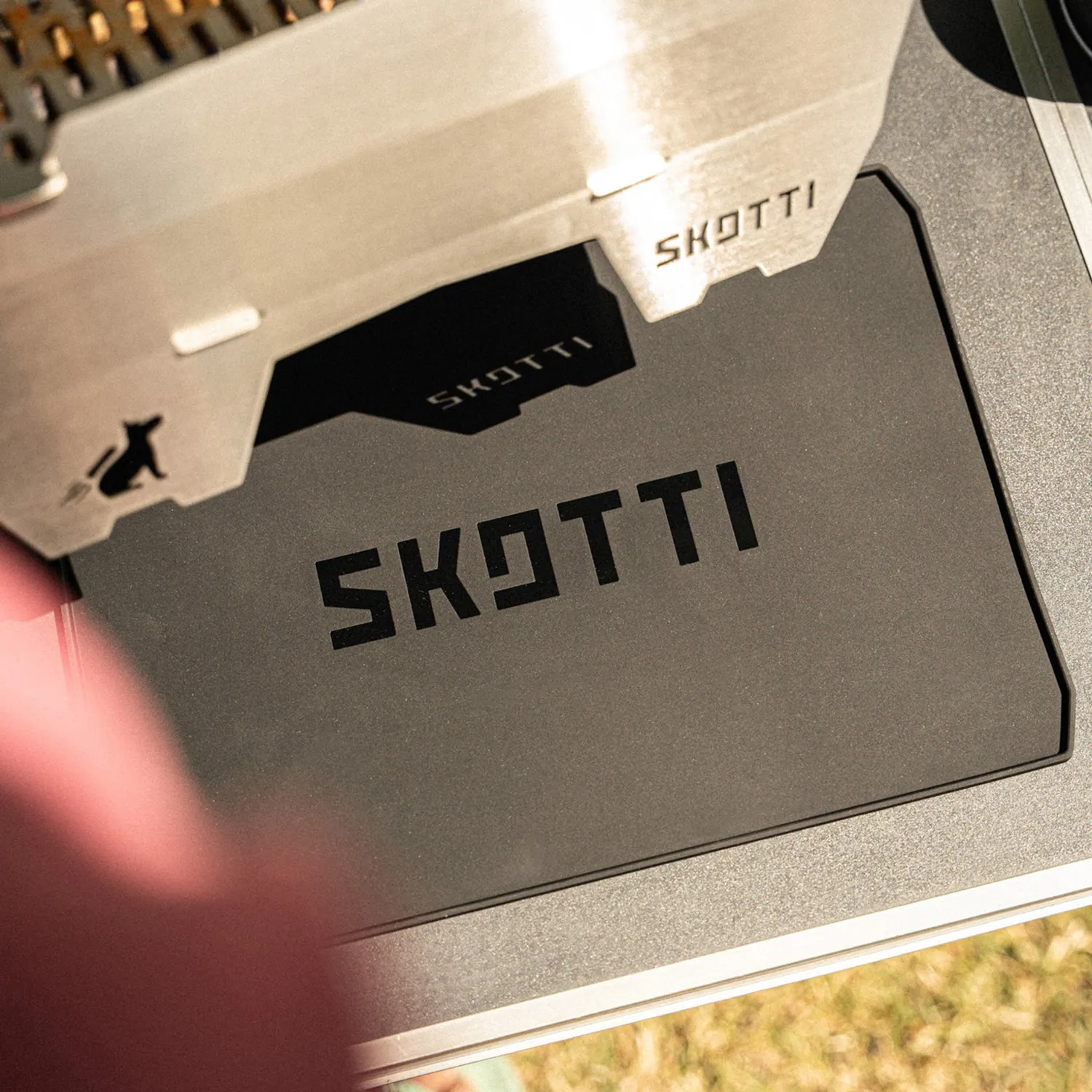 SKOTTI MATT grillmatte i silikon, sklisikker