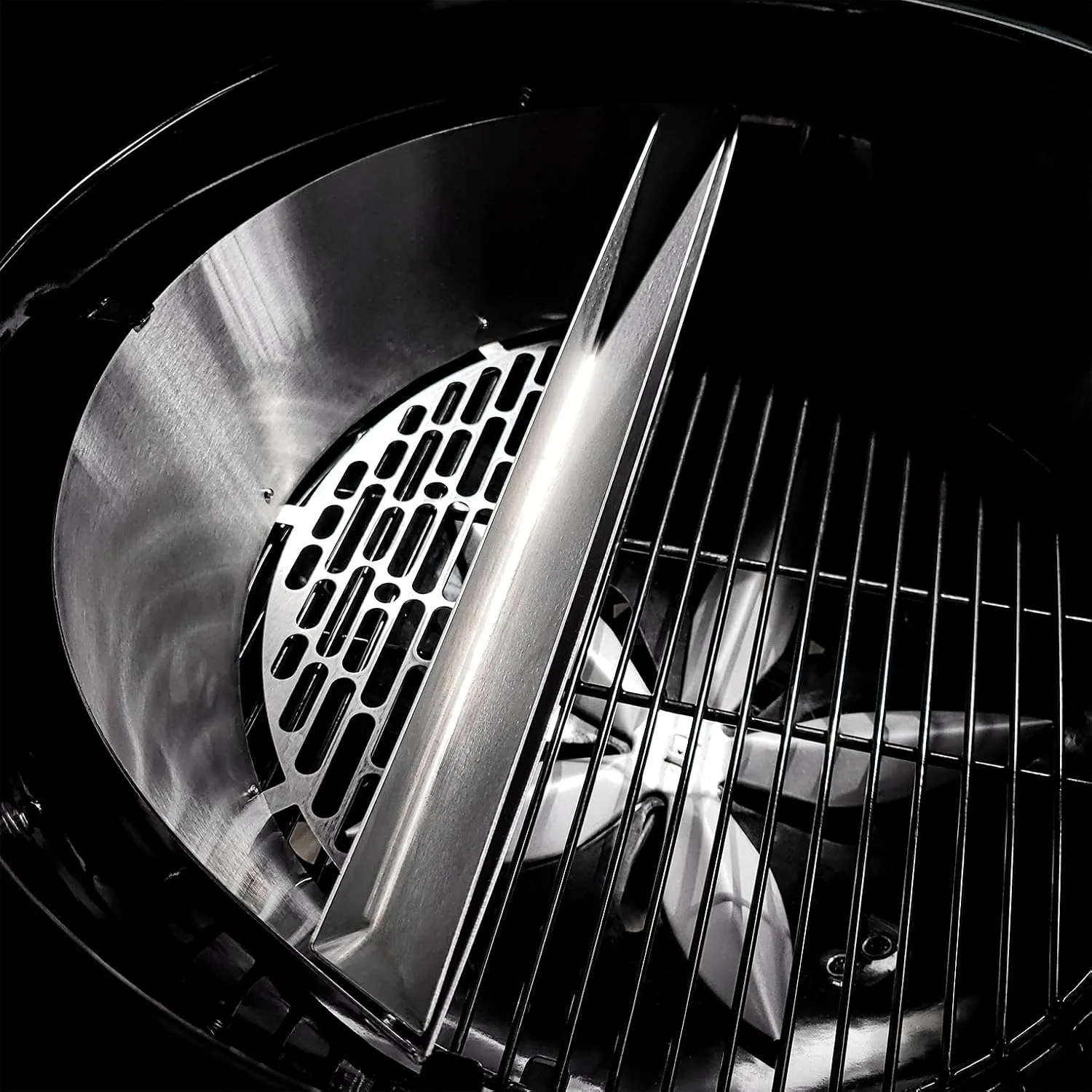 SnS Grills Slow 'N Sear Deluxe kullkurv til 22-tommers grill