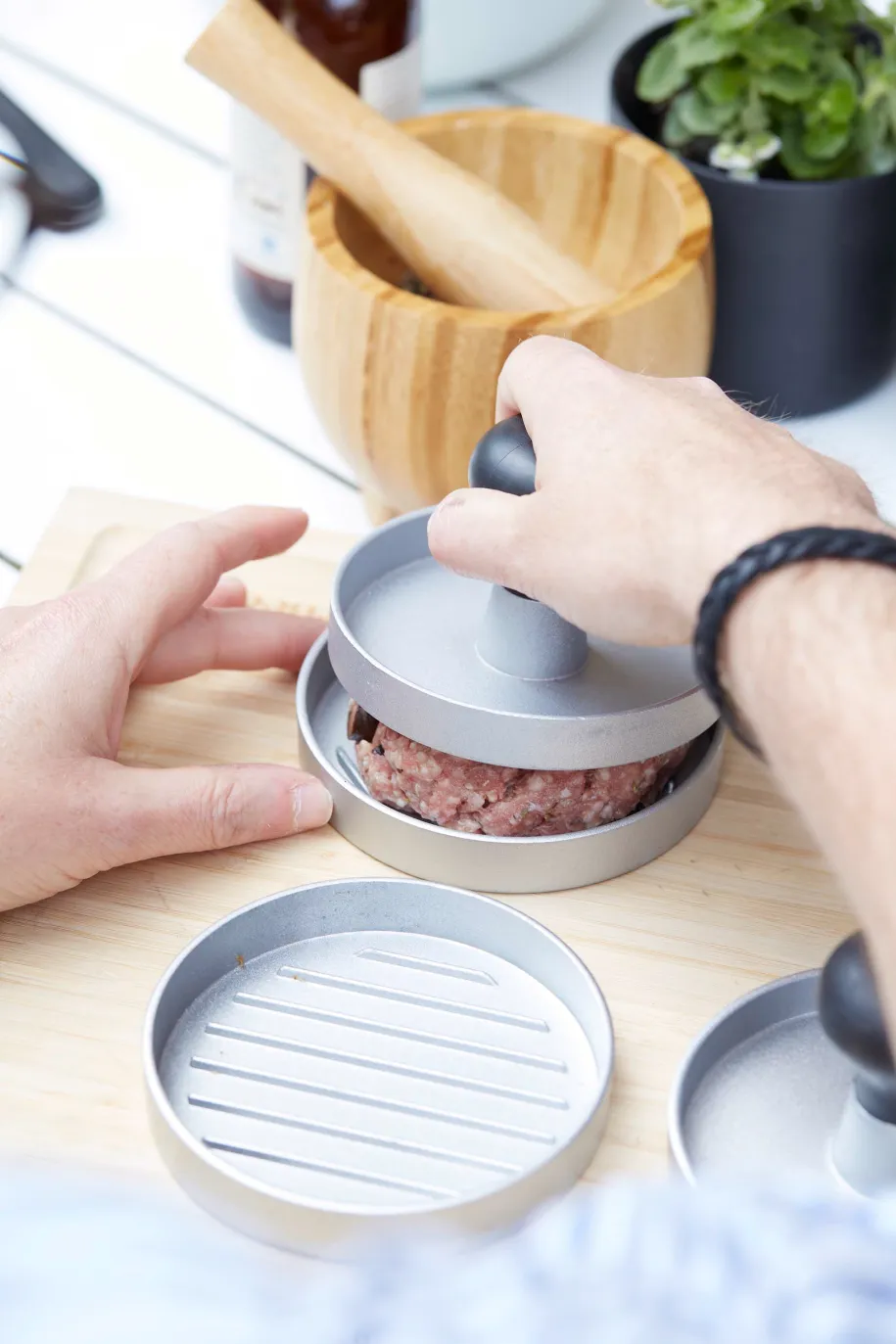 Barbecook hamburgerpresse til hjemmelagde burgere