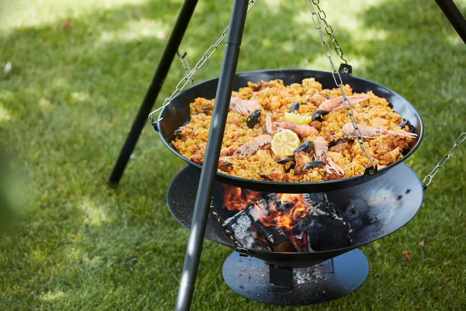 Barbecook Junko vedgrill med talje og stativ