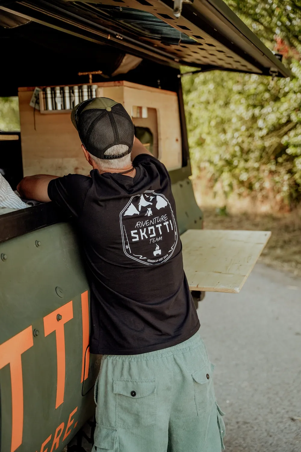 SKOTTI Adventure Club T-Shirt t-skjorte S–2XL i økologisk bomull