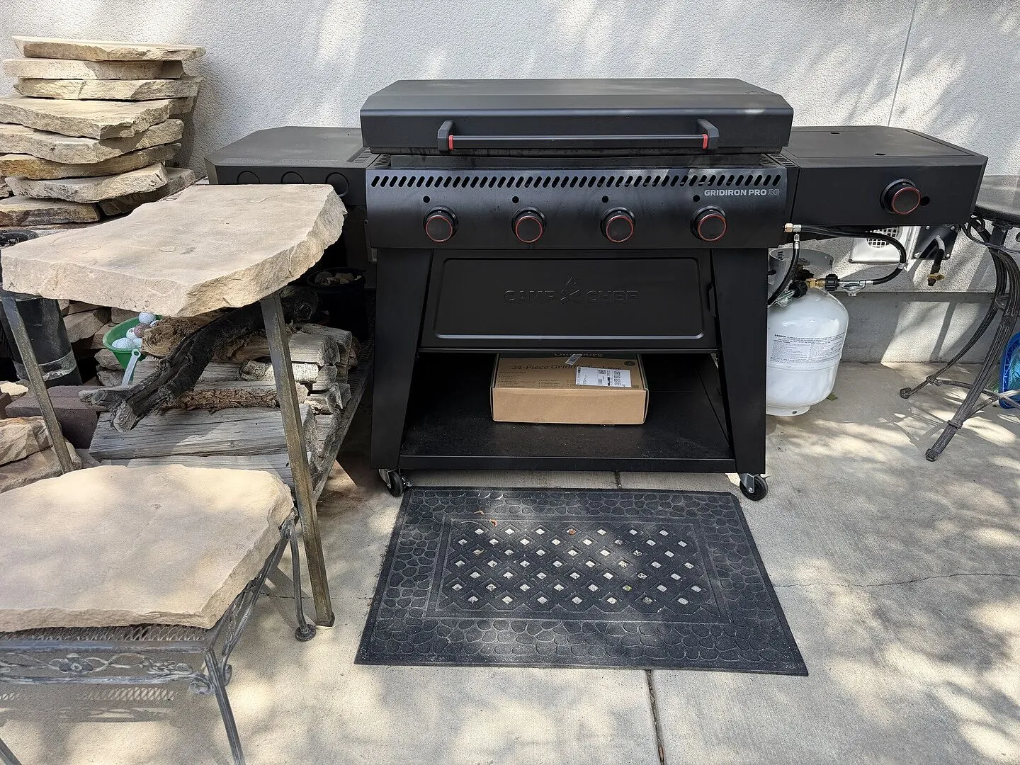 Camp Chef Gridiron Pro Flat Top Grill gass-stekeplate