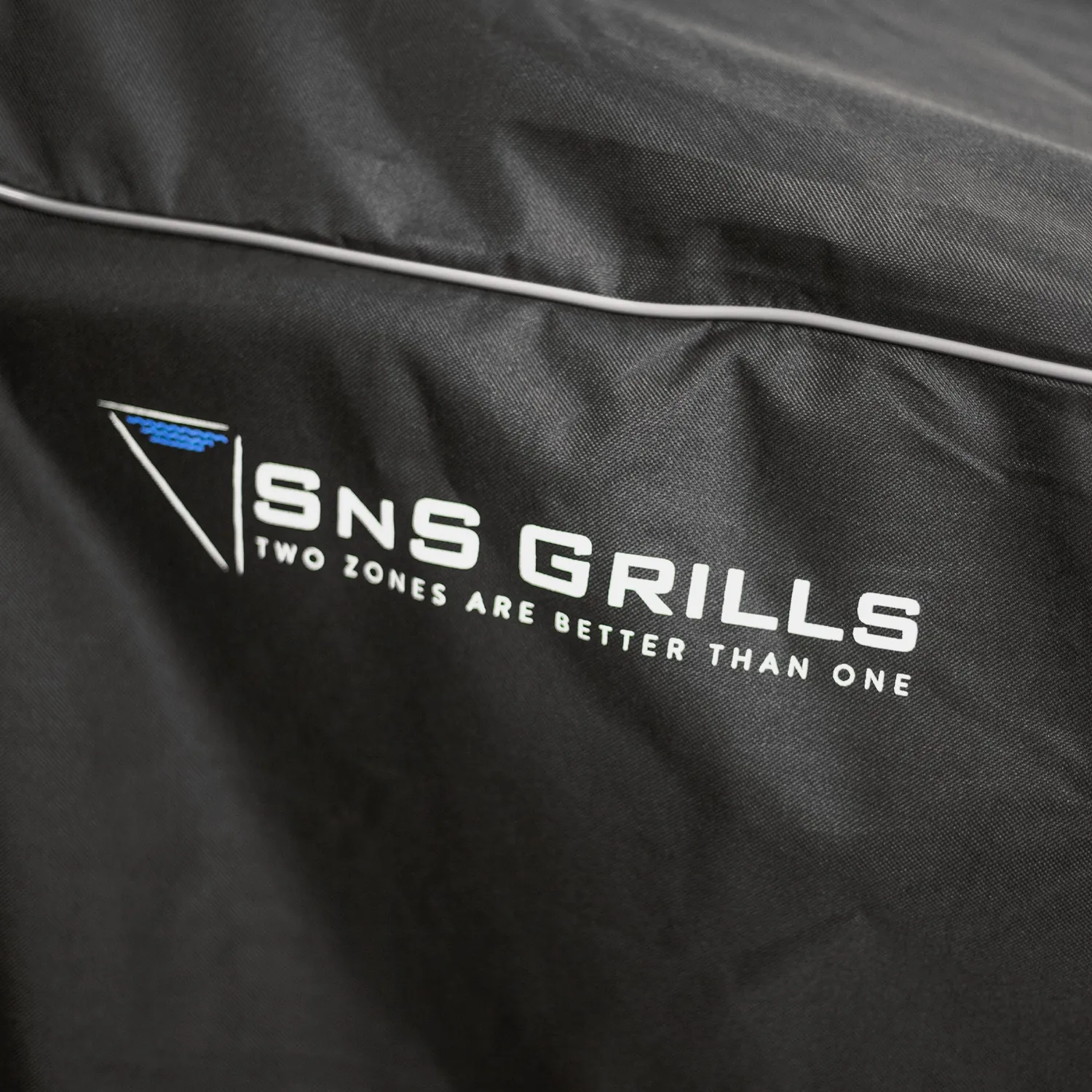 SnS Grills Slow 'N Sear MasterKettle Grill Cover grilltrekk