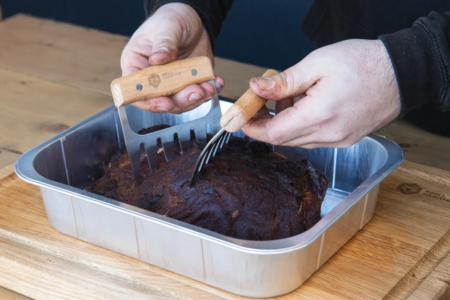 Grill Fanatics kjøttklør – rustfritt stål og tre