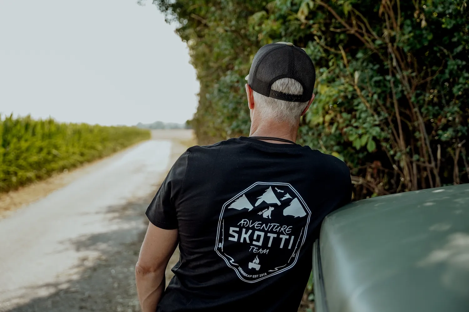 SKOTTI Adventure Club T-Shirt t-skjorte S–2XL i økologisk bomull