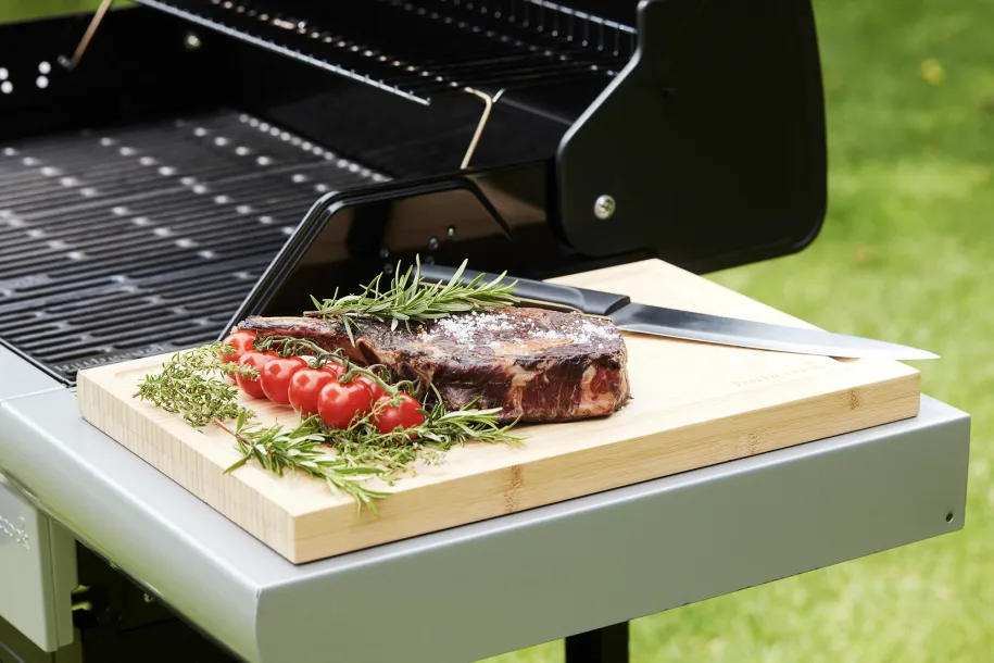 Barbecook bambus skjærefjøl 40 x 30 x 3 cm med saftrenne FSC